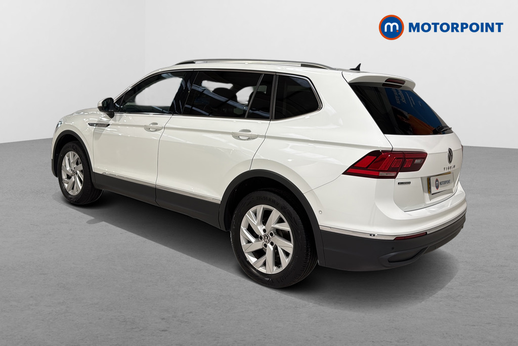 Volkswagen Tiguan Allspace Life Automatic Petrol SUV - Stock Number (1691868) - Drivers side rear corner