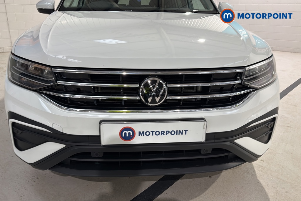 Volkswagen Tiguan Allspace Life Automatic Petrol SUV - Stock Number (1691868) - 43rd supplementary image