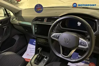 Volkswagen Tiguan Allspace Life Automatic Petrol SUV - Stock Number (1691868) - 1st supplementary image