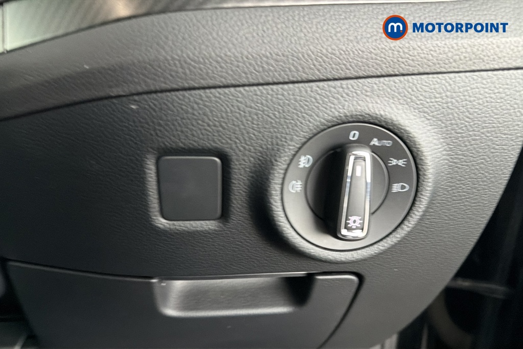 Skoda Superb Sport Line Plus Automatic Petrol Estate - Stock Number (1692108) - 11th supplementary image
