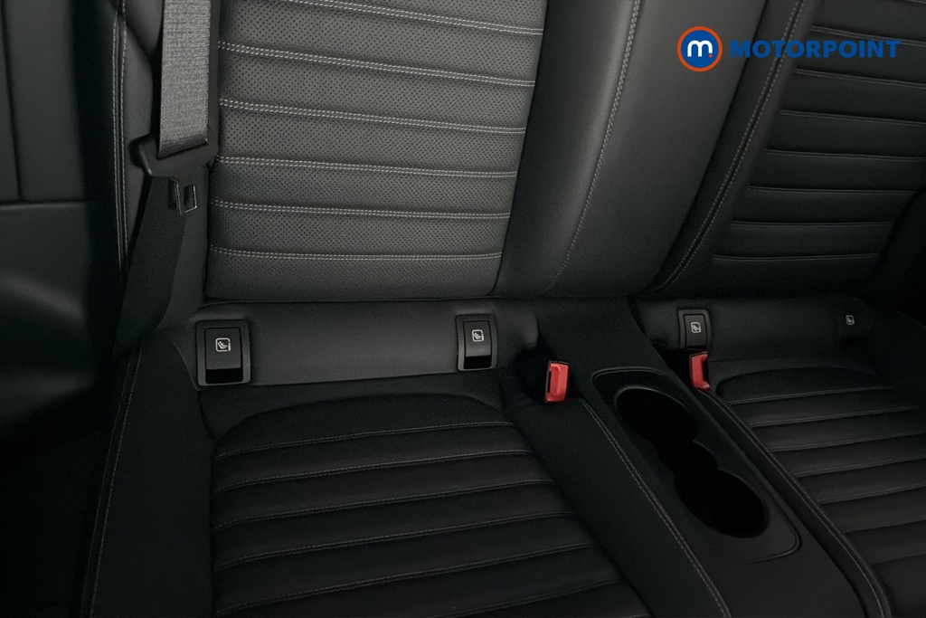 Mercedes-Benz C Class Amg Line Edition Automatic Petrol Coupe - Stock Number (1676539) - 27th supplementary image