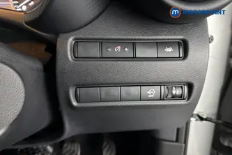 Nissan Juke N-Connecta Manual Petrol SUV - Stock Number (1686780) - 11th supplementary image