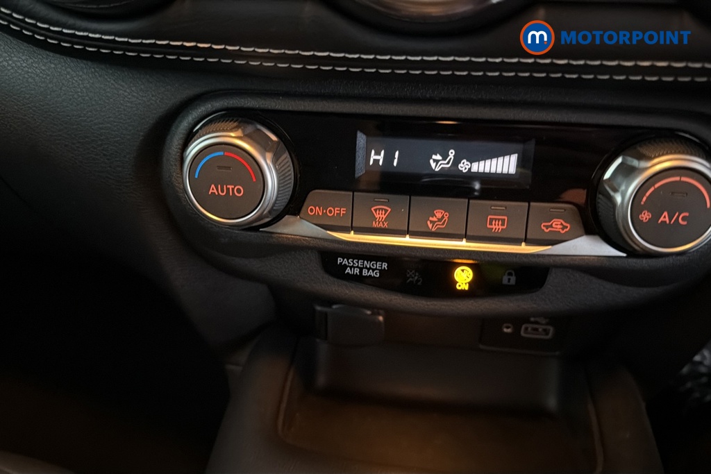 Nissan Juke N-Connecta Manual Petrol SUV - Stock Number (1686780) - 12th supplementary image