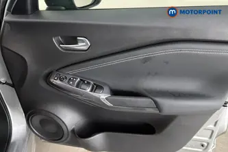 Nissan Juke N-Connecta Manual Petrol SUV - Stock Number (1686780) - 18th supplementary image