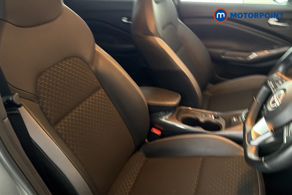 Nissan Juke N-Connecta Manual Petrol SUV - Stock Number (1686780) - 22nd supplementary image