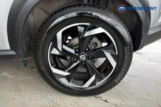 Nissan Juke N-Connecta Manual Petrol SUV - Stock Number (1686780) - 45th supplementary image