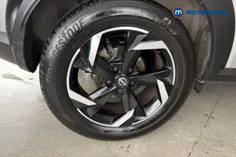 Nissan Juke N-Connecta Manual Petrol SUV - Stock Number (1686780) - 46th supplementary image