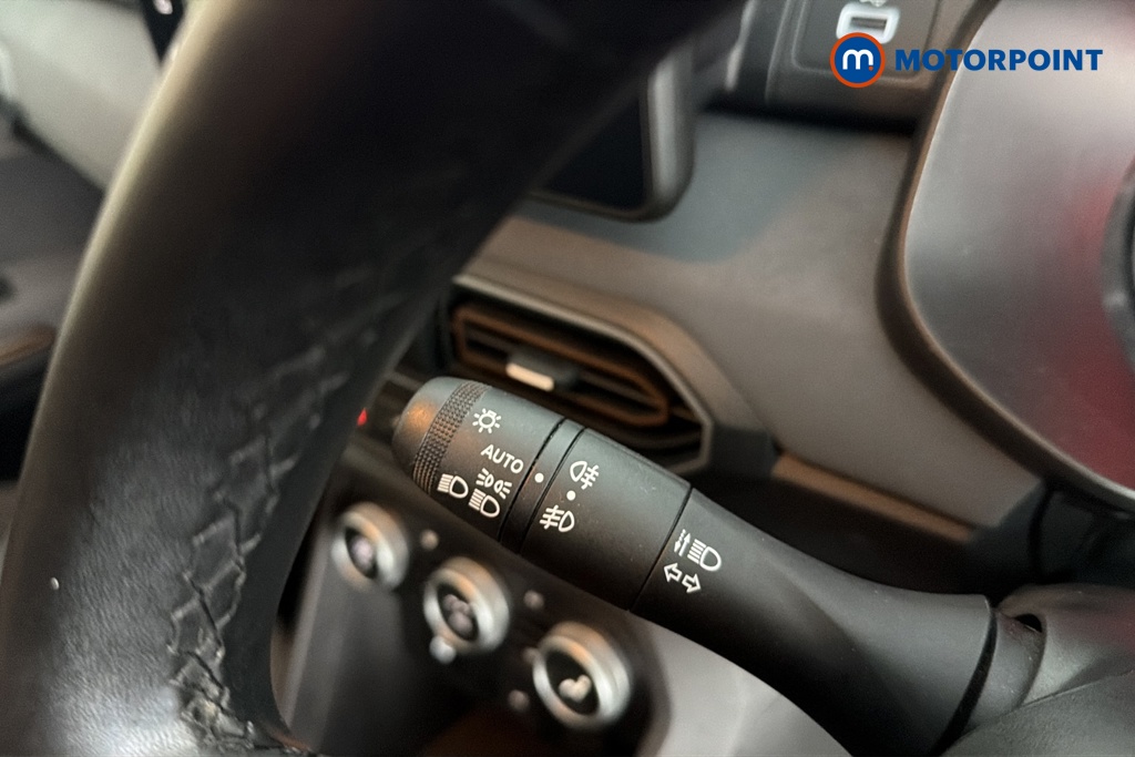 Dacia Sandero Stepway Extreme Manual Petrol Hatchback - Stock Number (1686967) - 5th supplementary image