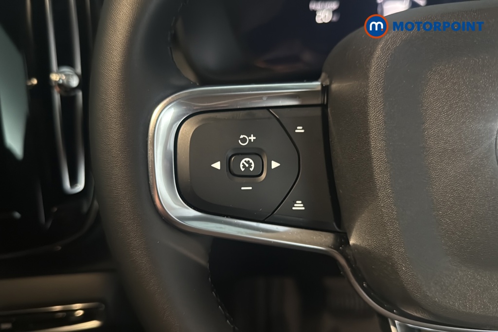 Volvo Xc40 Plus Black Edition Automatic Petrol SUV - Stock Number (1687965) - 4th supplementary image