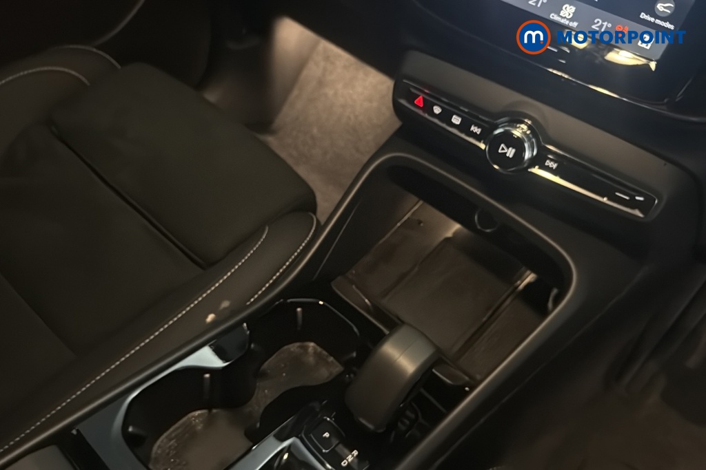Volvo Xc40 Plus Black Edition Automatic Petrol SUV - Stock Number (1687965) - 15th supplementary image