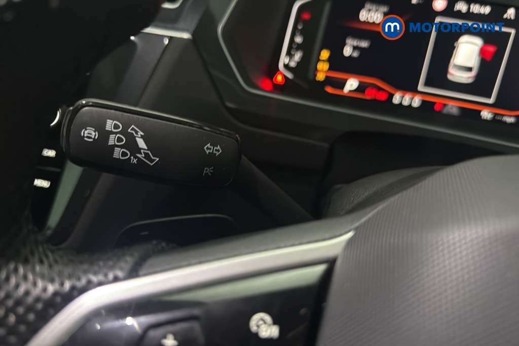 Volkswagen Tiguan R-Line Automatic Petrol SUV - Stock Number (1688035) - 5th supplementary image