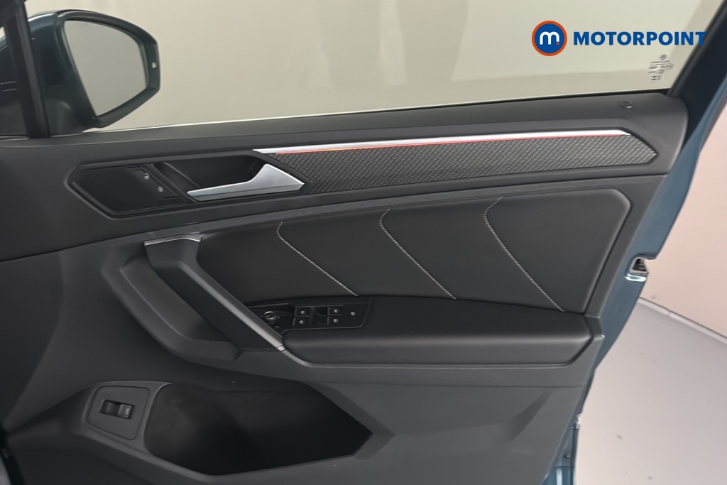 Volkswagen Tiguan R-Line Automatic Petrol SUV - Stock Number (1688035) - 18th supplementary image