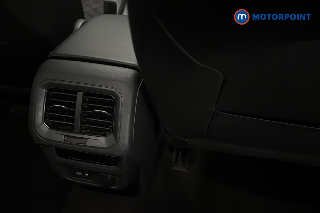 Volkswagen Tiguan R-Line Automatic Petrol SUV - Stock Number (1688035) - 28th supplementary image