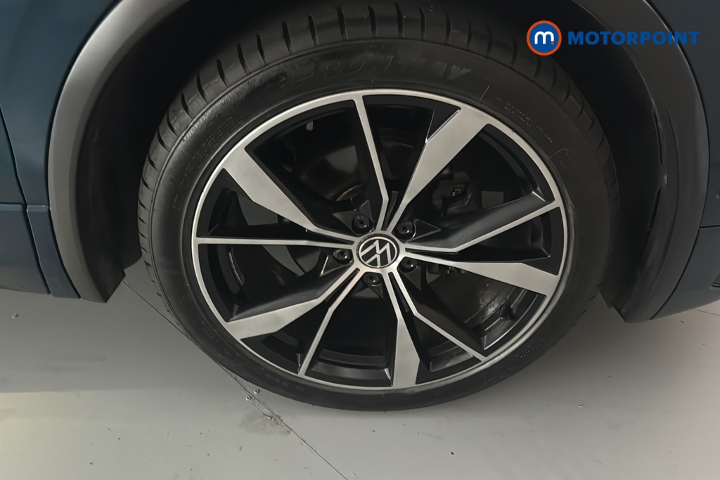 Volkswagen Tiguan R-Line Automatic Petrol SUV - Stock Number (1688035) - 47th supplementary image