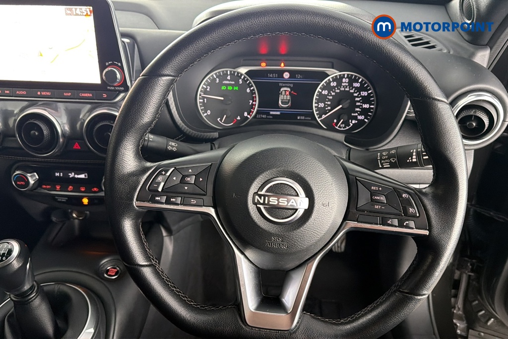 Nissan Juke N-Connecta Manual Petrol SUV - Stock Number (1688224) - 2nd supplementary image