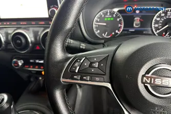 Nissan Juke N-Connecta Manual Petrol SUV - Stock Number (1688224) - 4th supplementary image