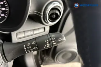 Nissan Juke N-Connecta Manual Petrol SUV - Stock Number (1688224) - 6th supplementary image