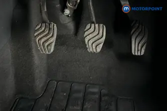 Nissan Juke N-Connecta Manual Petrol SUV - Stock Number (1688224) - 24th supplementary image