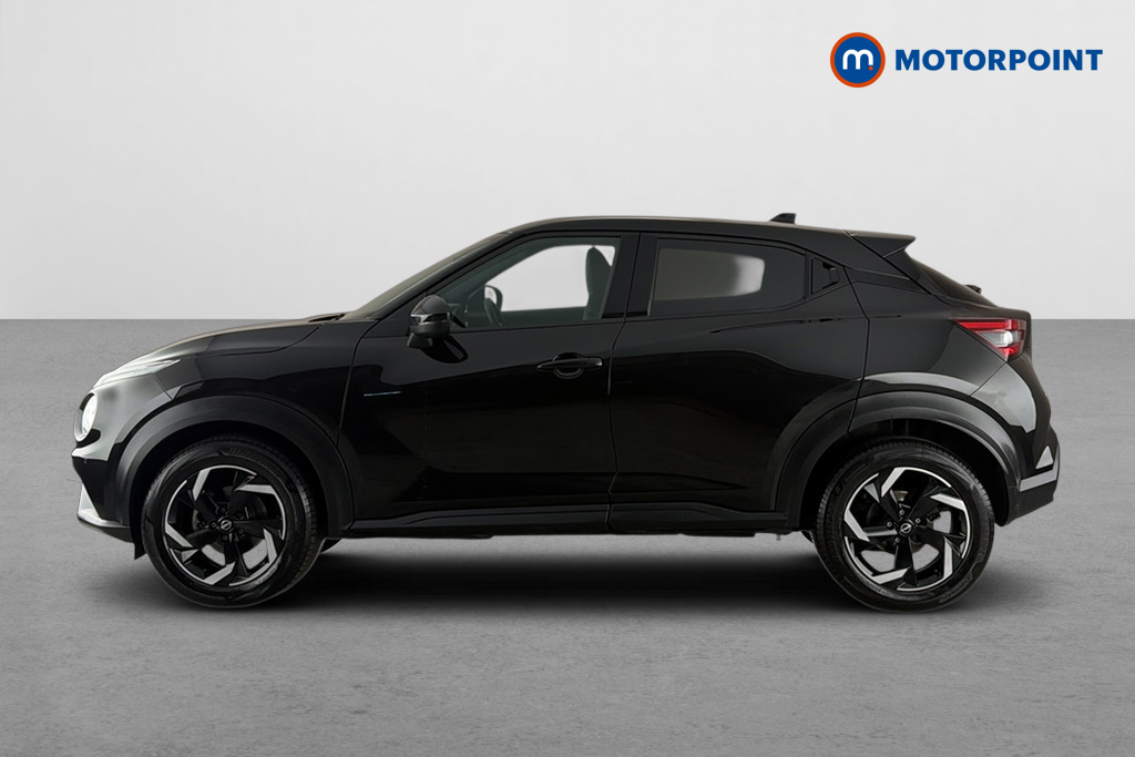 Nissan Juke N-Connecta Manual Petrol SUV - Stock Number (1688224) - Drivers side
