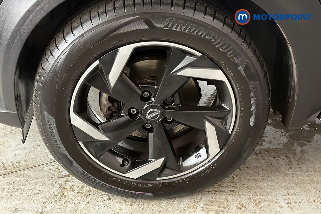 Nissan Juke N-Connecta Manual Petrol SUV - Stock Number (1688224) - 44th supplementary image