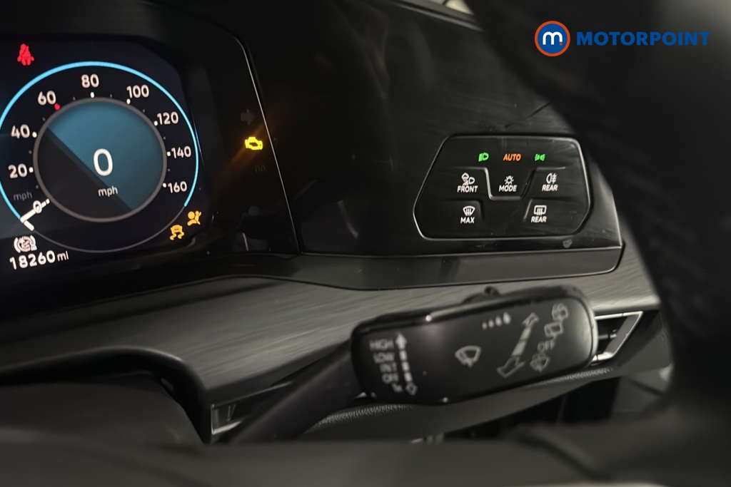Volkswagen Golf Style Manual Petrol Hatchback - Stock Number (1688865) - 6th supplementary image