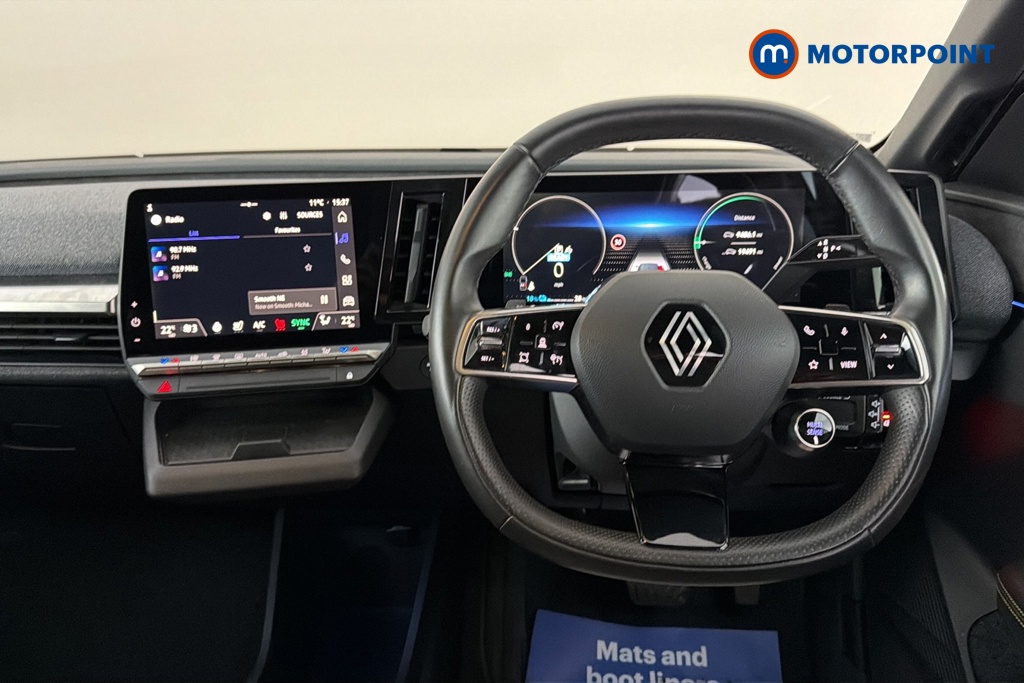 Renault Megane E-Tech Iconic Automatic Electric Hatchback - Stock Number (1689152) - 2nd supplementary image