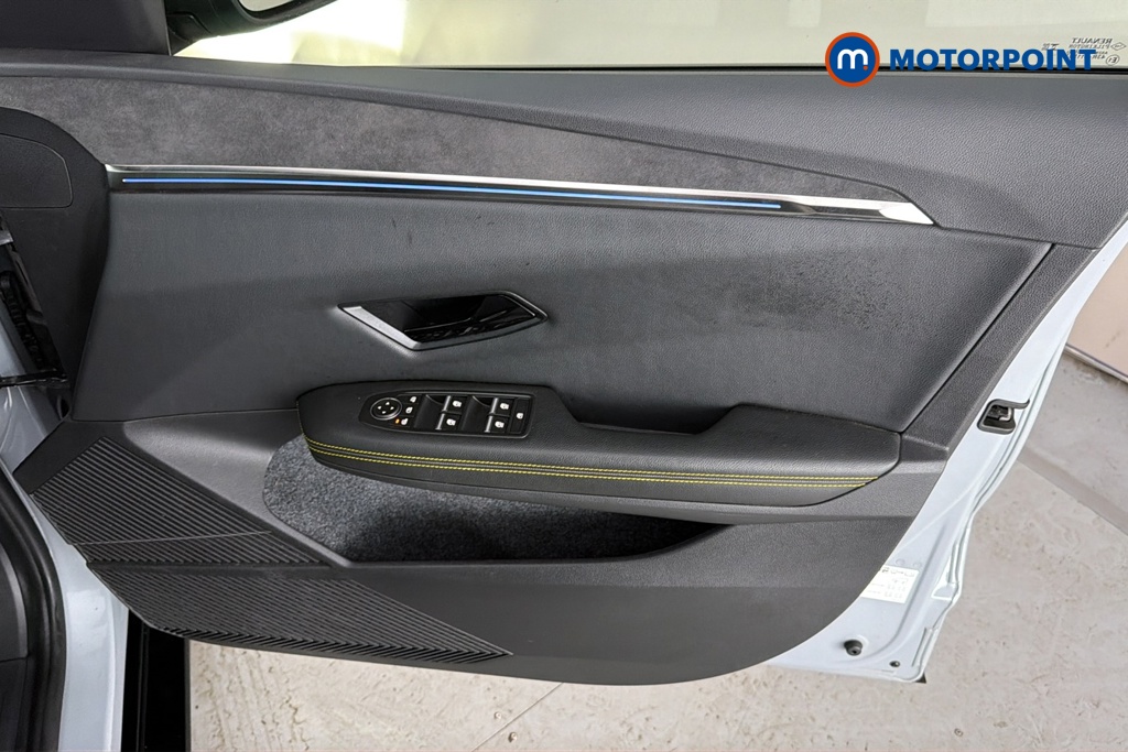 Renault Megane E-Tech Iconic Automatic Electric Hatchback - Stock Number (1689152) - 18th supplementary image