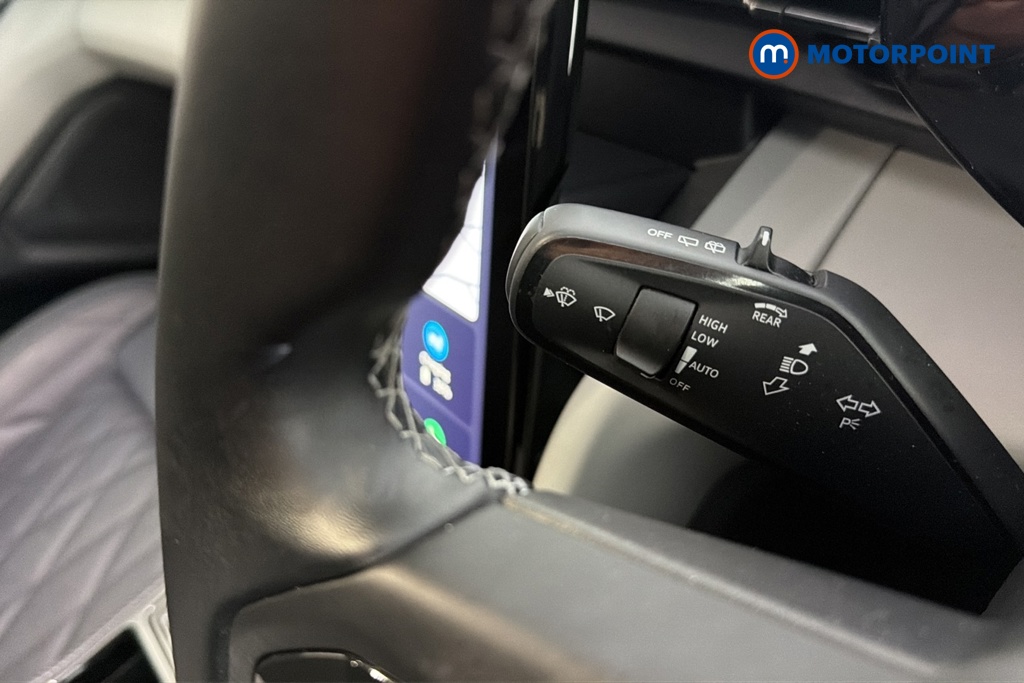 Ford Explorer Premium Automatic Electric SUV - Stock Number (1689812) - 5th supplementary image
