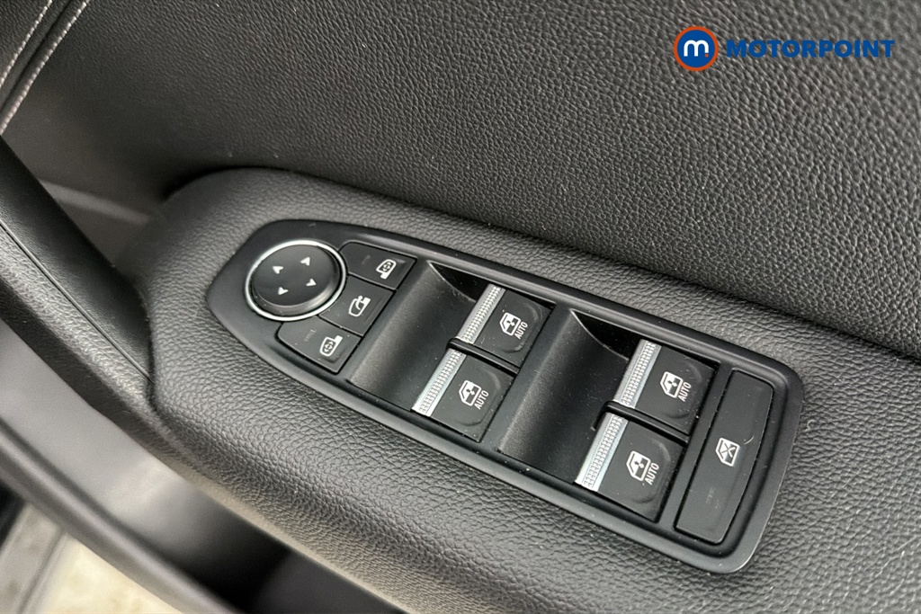 Renault Captur Techno Manual Petrol SUV - Stock Number (1689827) - 19th supplementary image