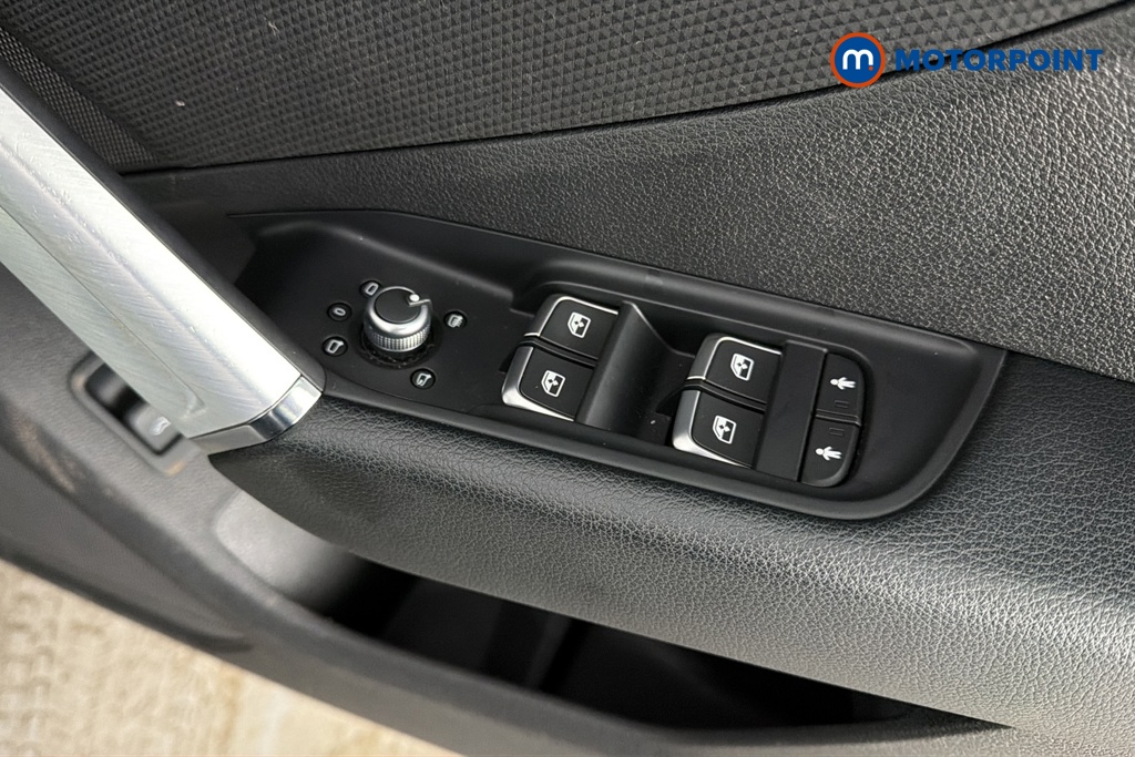 Audi Q2 S Line Automatic Petrol SUV - Stock Number (1689846) - 19th supplementary image