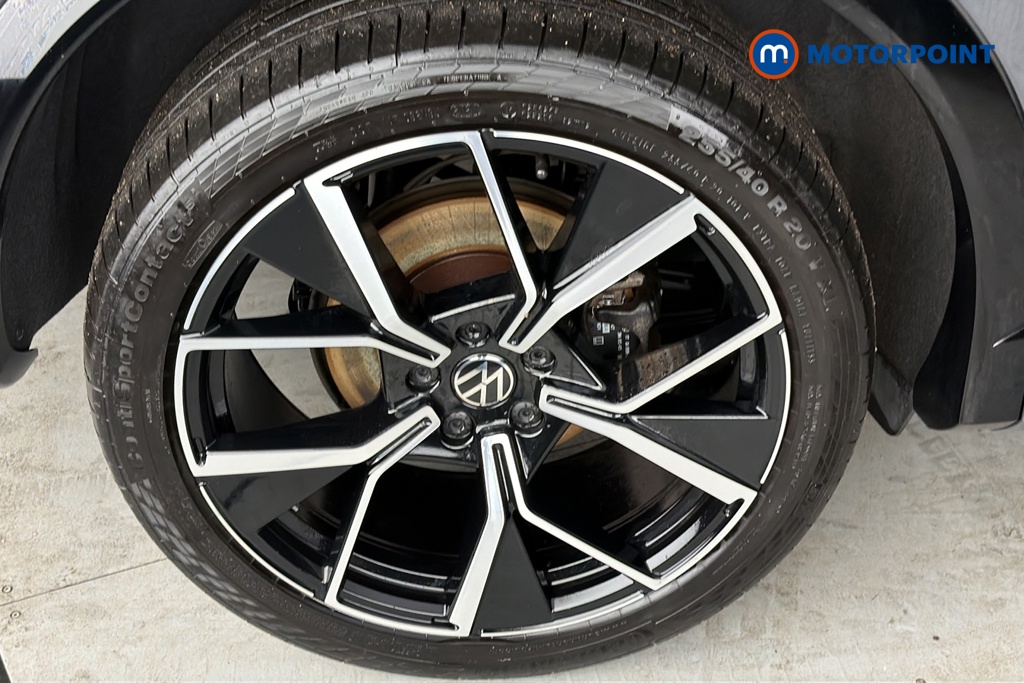 Volkswagen Tiguan R-Line Automatic Petrol Plug-In Hybrid SUV - Stock Number (1689985) - 46th supplementary image