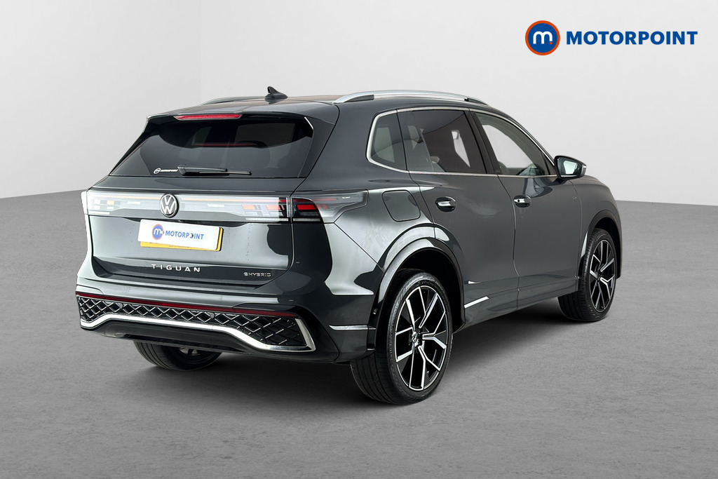 Volkswagen Tiguan R-Line Automatic Petrol Plug-In Hybrid SUV - Stock Number (1689985) - Passenger side rear corner