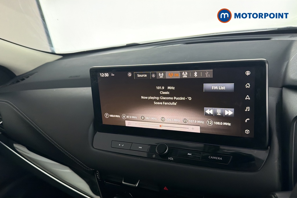 Nissan Qashqai N-Connecta Automatic Petrol-Electric Hybrid SUV - Stock Number (1690237) - 8th supplementary image