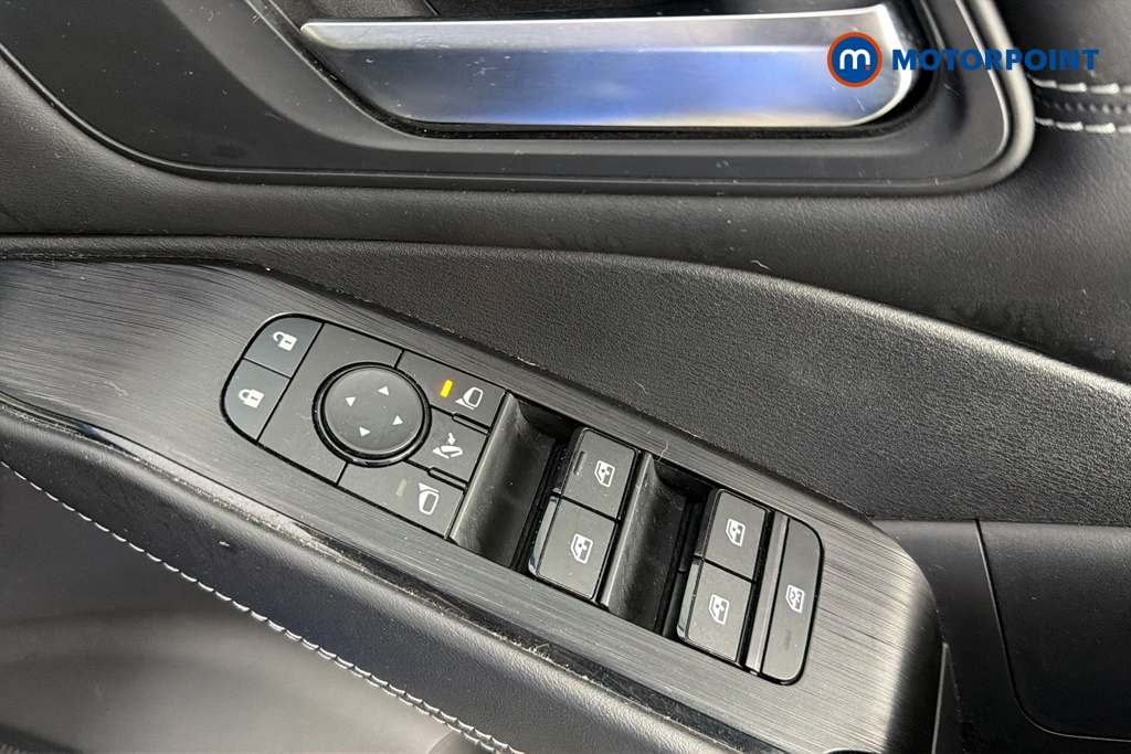 Nissan Qashqai N-Connecta Automatic Petrol-Electric Hybrid SUV - Stock Number (1690237) - 19th supplementary image