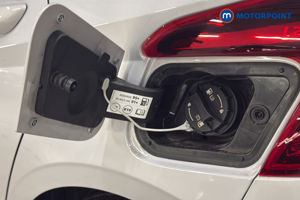 Hyundai I20 Tech Line Automatic Petrol Hatchback - Stock Number (1690243) - 41st supplementary image