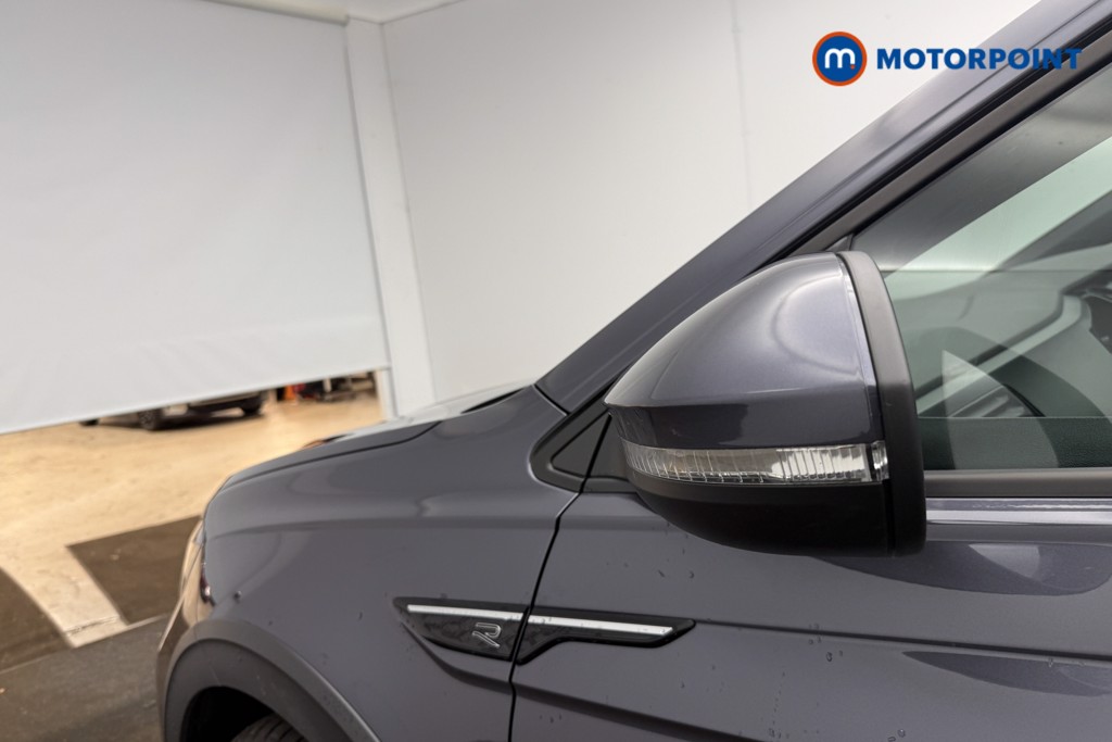 Volkswagen Taigo R-Line Manual Petrol SUV - Stock Number (1691000) - 7th supplementary image