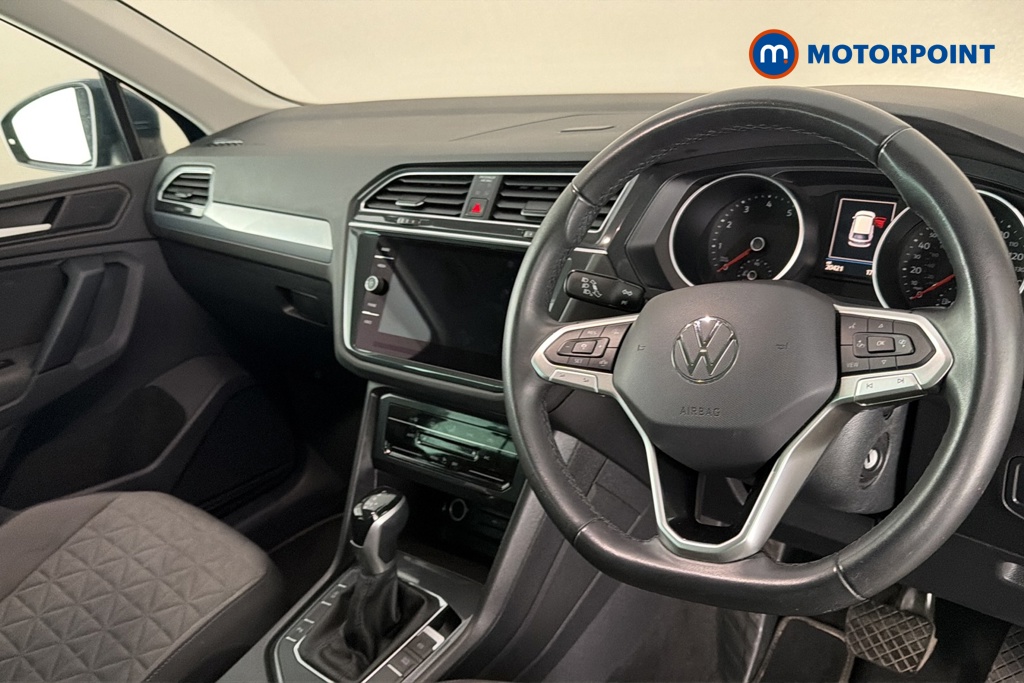 Volkswagen Tiguan Life Automatic Petrol SUV - Stock Number (1691004) - 24th supplementary image