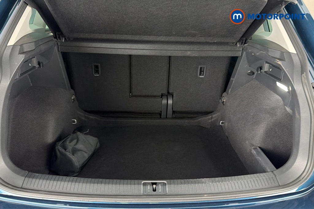 Volkswagen Tiguan Life Automatic Petrol SUV - Stock Number (1691004) - 30th supplementary image