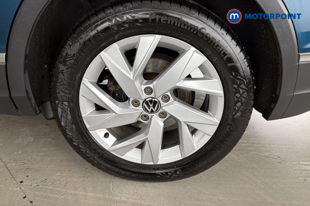 Volkswagen Tiguan Life Automatic Petrol SUV - Stock Number (1691004) - 45th supplementary image