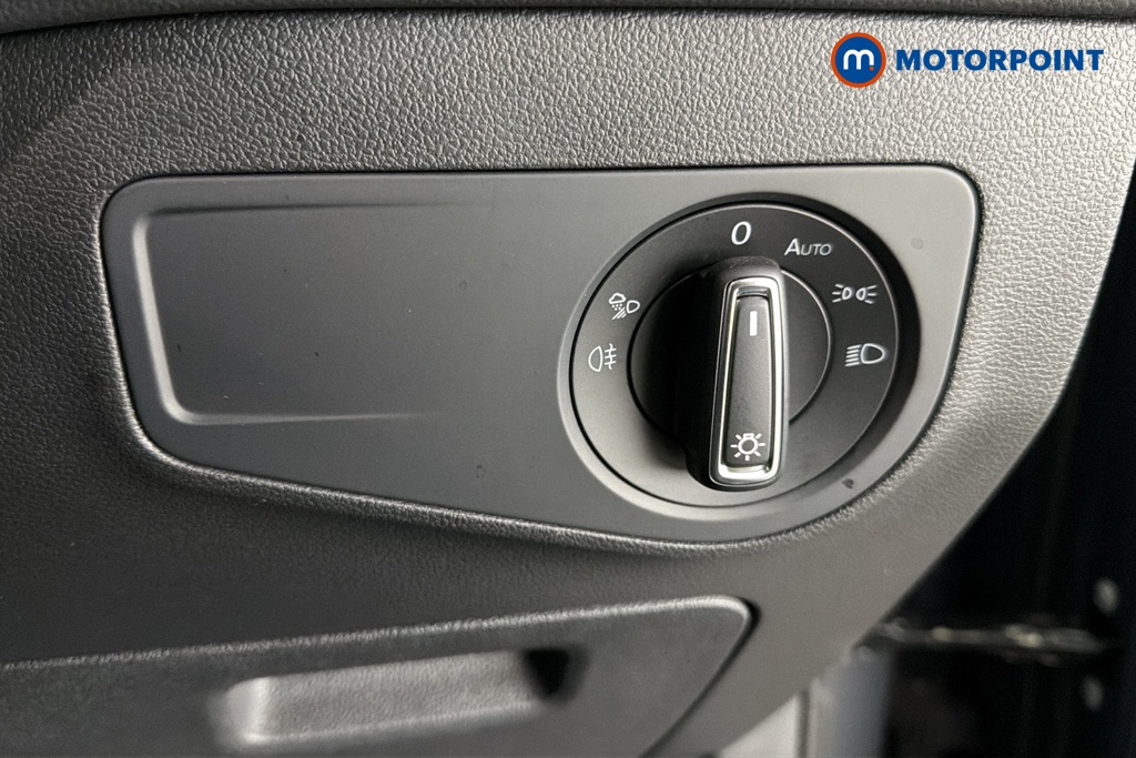 Volkswagen Tiguan R-Line Automatic Petrol Plug-In Hybrid SUV - Stock Number (1691207) - 11th supplementary image