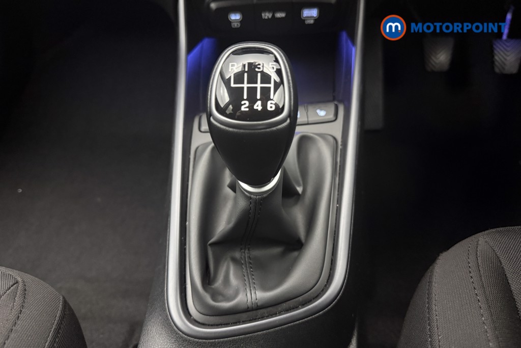 Hyundai I20 Premium Manual Petrol Hatchback - Stock Number (1691891) - 7th supplementary image