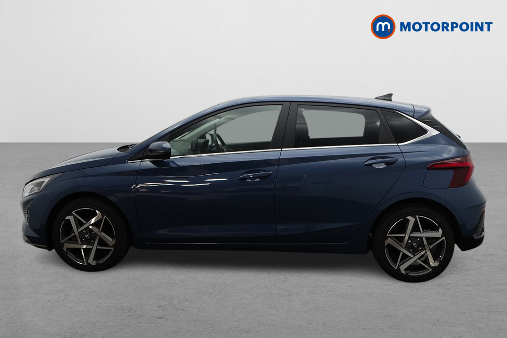 Hyundai I20 Premium Manual Petrol Hatchback - Stock Number (1691891) - Passenger side