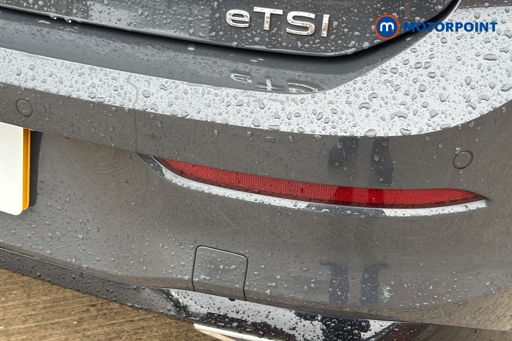Volkswagen Golf R-Line Automatic Petrol Hatchback - Stock Number (1692010) - 39th supplementary image