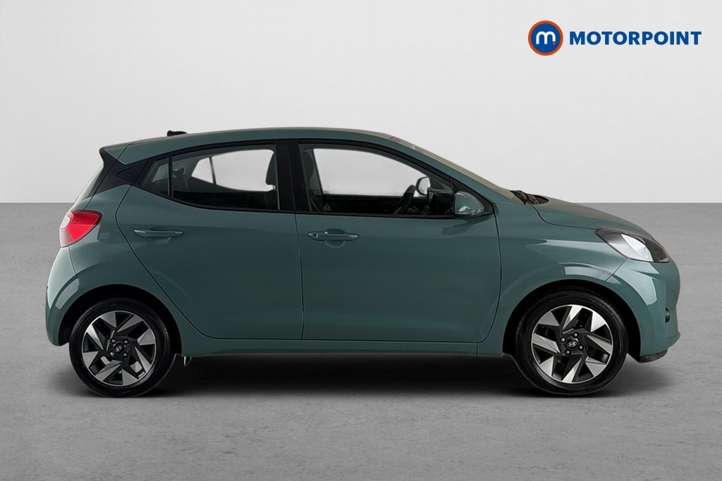 Hyundai I10 Advance Manual Petrol Hatchback - Stock Number (1692104) - Passenger side