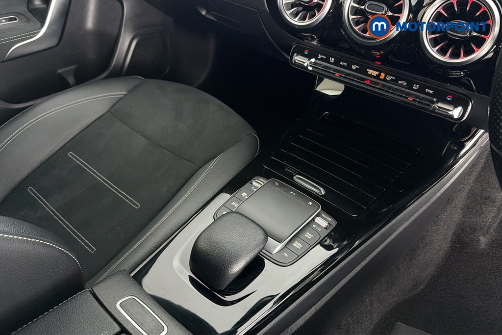 Mercedes-Benz A Class Amg Line Executive Edition Automatic Diesel Hatchback - Stock Number (1692183) - 15th supplementary image