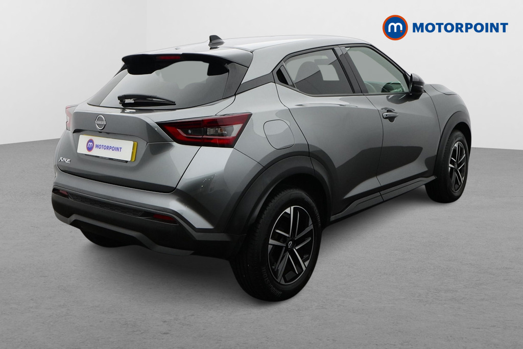 Nissan Juke N-Connecta Automatic Petrol SUV - Stock Number (1692442) - Drivers side rear corner