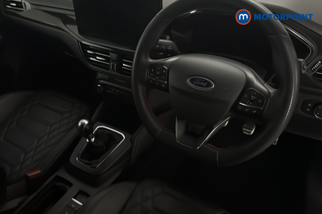 Ford Focus St-Line Vignale Manual Petrol Hatchback - Stock Number (1692657) - 2nd supplementary image