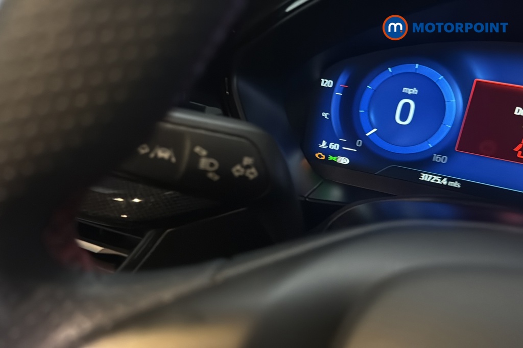 Ford Focus St-Line Vignale Manual Petrol Hatchback - Stock Number (1692657) - 5th supplementary image