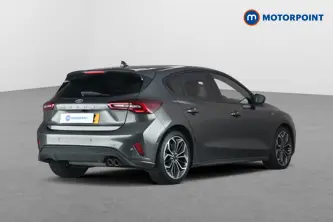Ford Focus St-Line Vignale Manual Petrol Hatchback - Stock Number (1692657) - Passenger side rear corner
