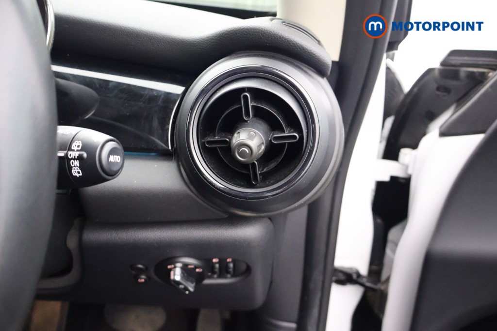 Mini Hatchback Cooper S Level 1 Automatic Electric Hatchback - Stock Number (1692904) - 18th supplementary image